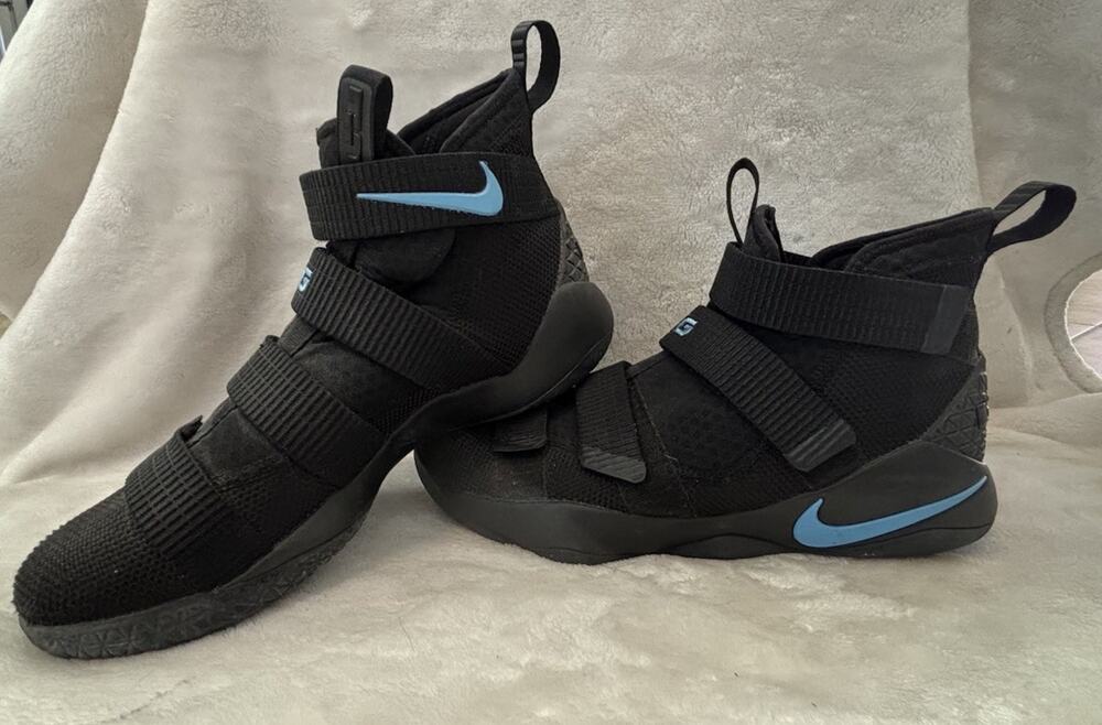 Nike LeBron Soldier XI 11 Black And Blue 897644-001 Men's Size 10